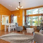 Nyaraló Naesinjoutsen By Interhome