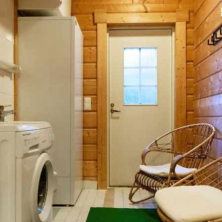 Naesinjoutsen By Interhome 펜션 Kekkonen